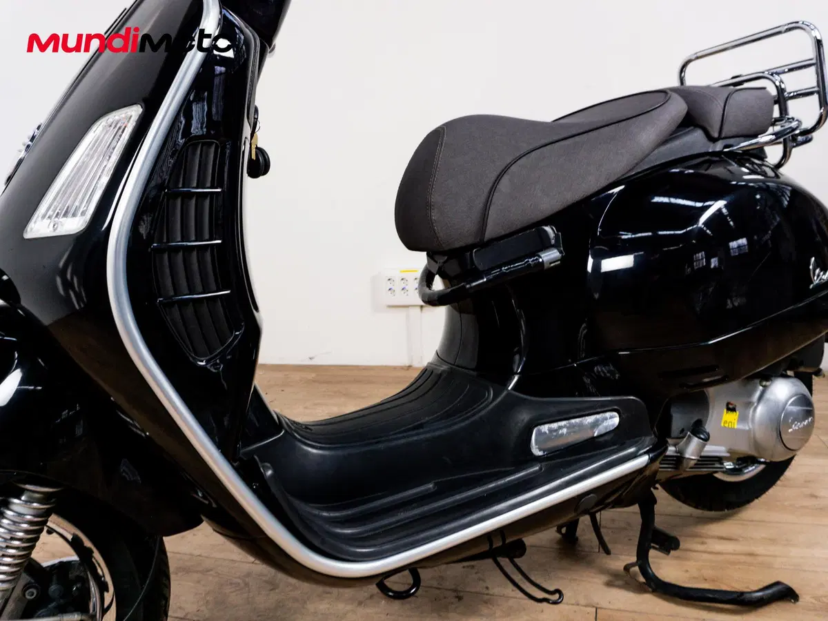Vespa GTV 300 Via Montenapoleone ABS (2010 - 16) (9)