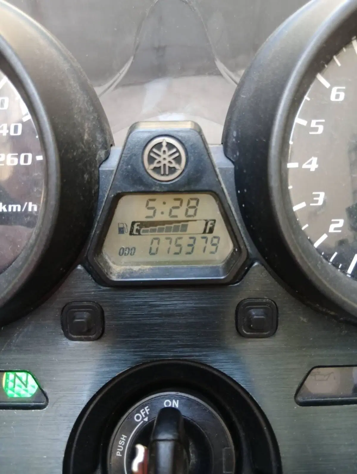 Yamaha XJR 1300 (2006 - 14) (9)