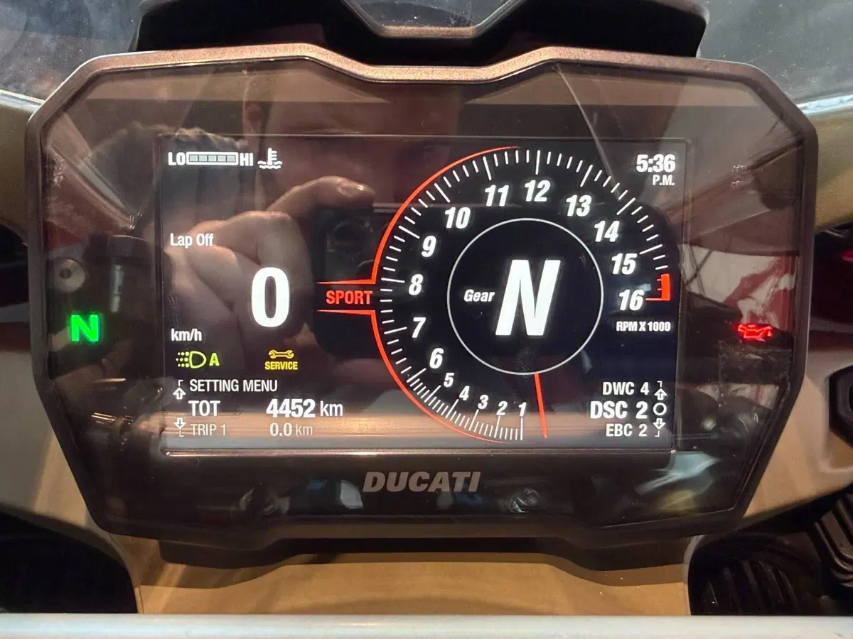 Ducati Panigale V4 S (2022 - 24) (15)