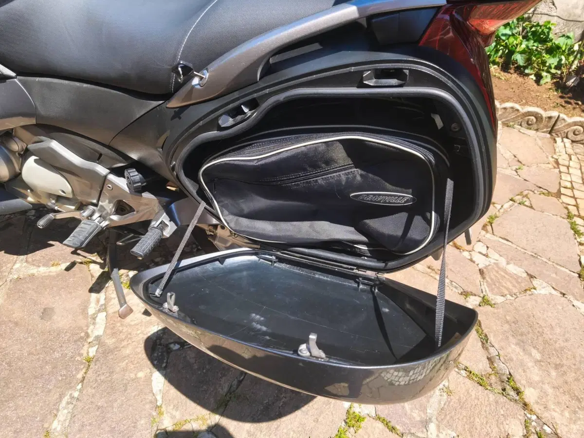 Honda Deauville 700 ABS (6)