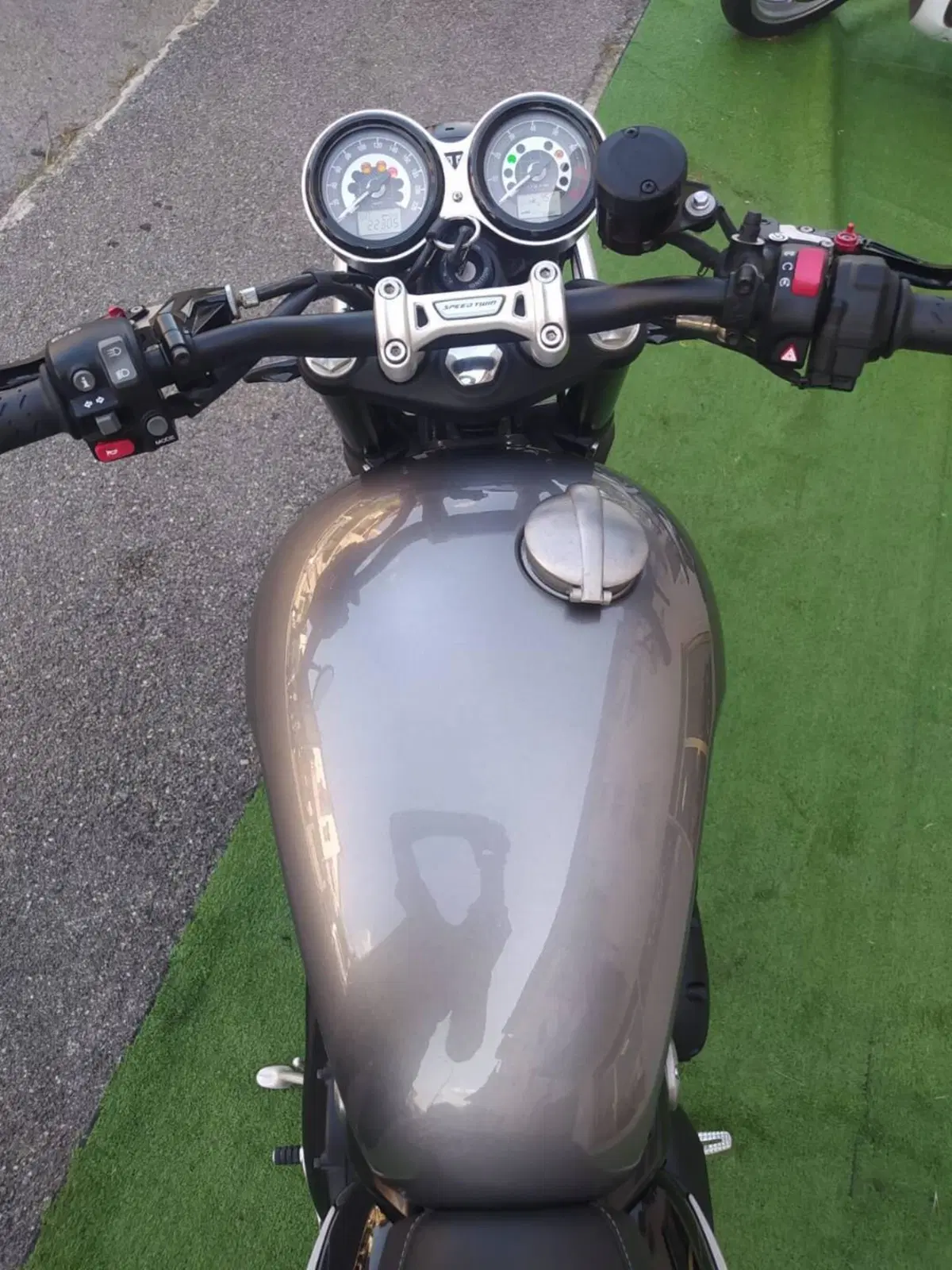 Triumph Speed Twin 1200 (2021 - 24) (7)