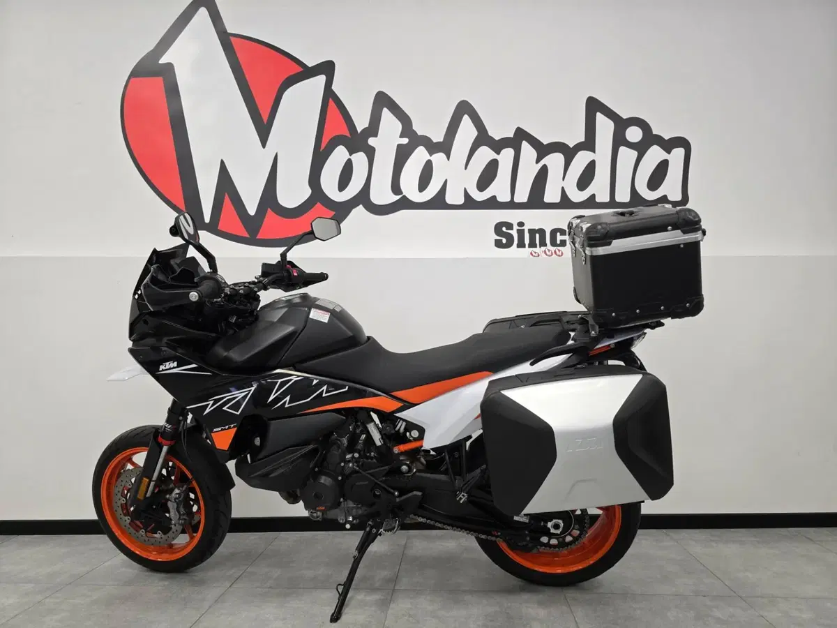 KTM 890 SMT (2023 - 25) (2)