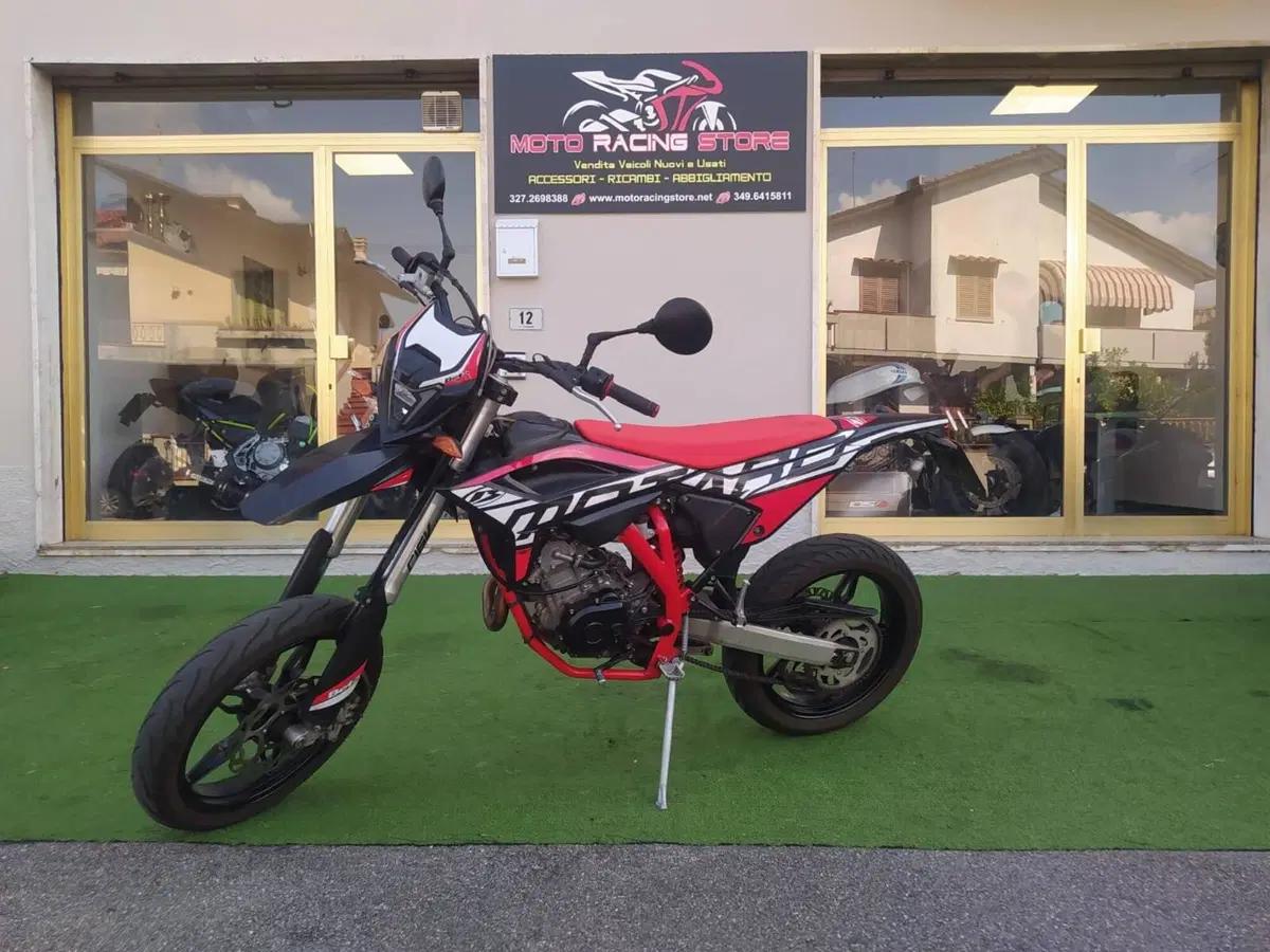 Betamotor RR 125 4T Motard LC (2021 - 23) (4)