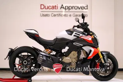 Ducati Diavel V4 RS (2026) usata