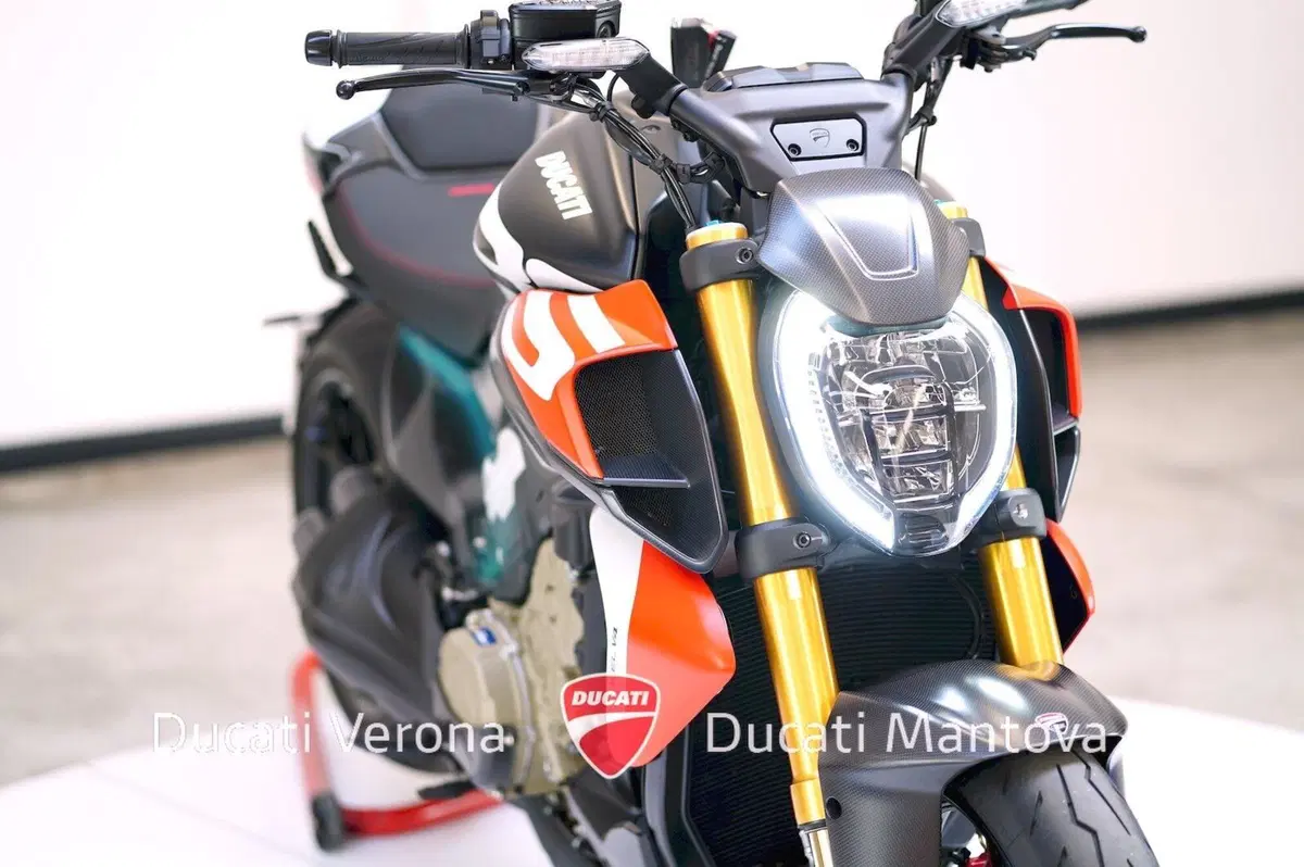 Ducati Diavel V4 RS (2026) (9)
