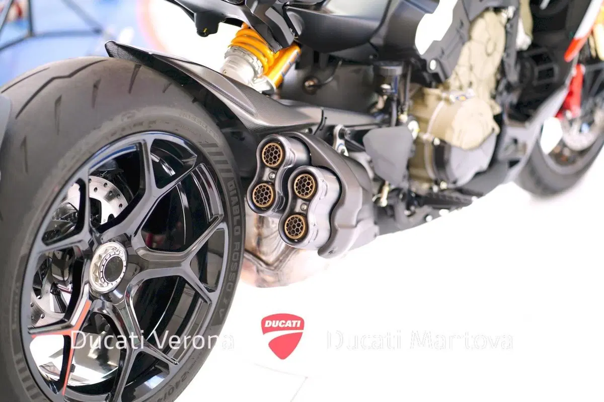 Ducati Diavel V4 RS (2026) (11)