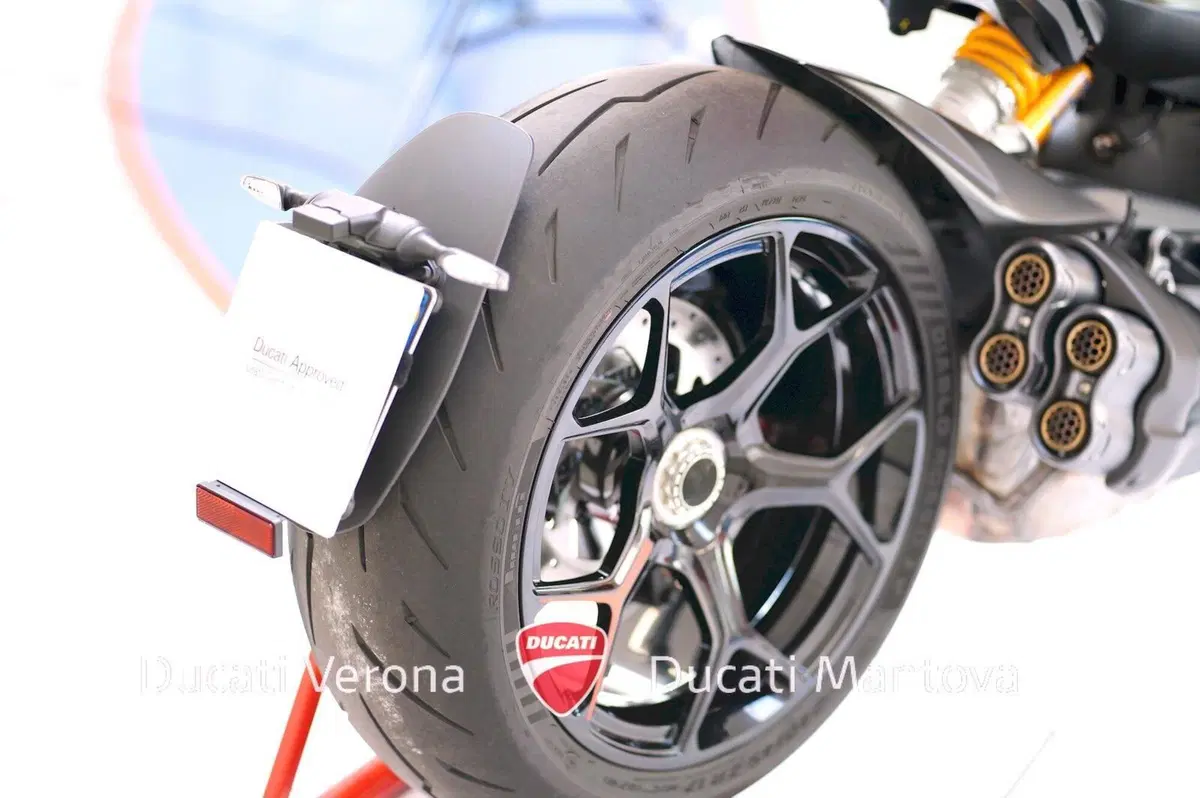 Ducati Diavel V4 RS (2026) (12)