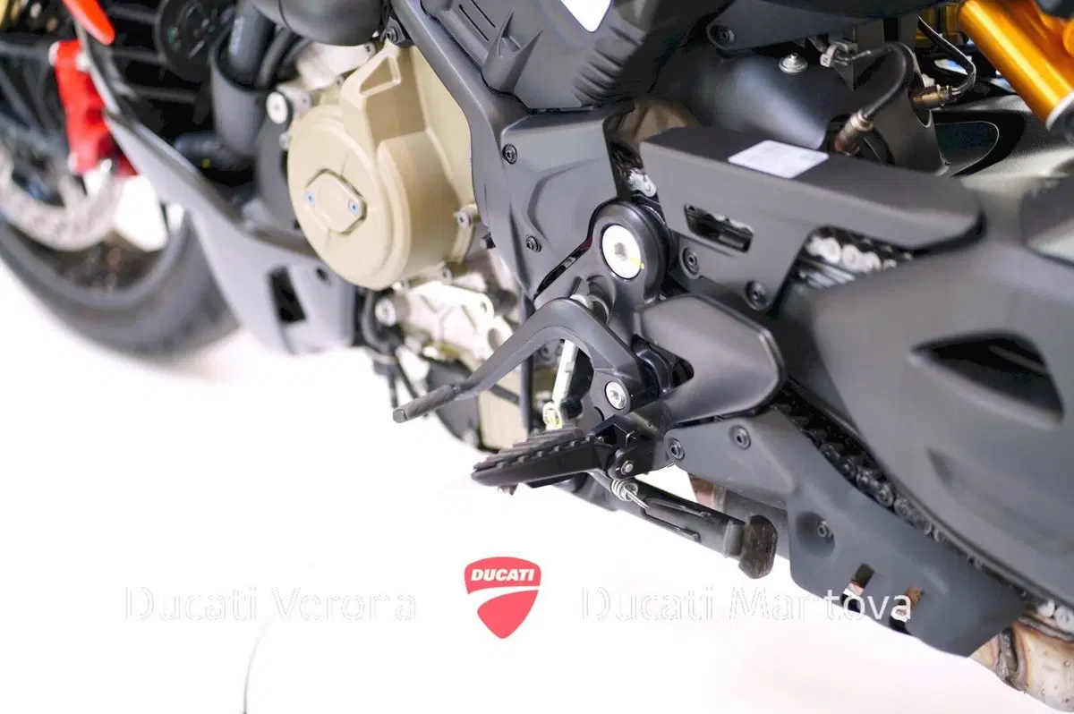 Ducati Diavel V4 RS (2026) (15)