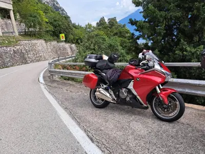 Honda VFR 1200 F DCT ABS (2010 - 16) usata