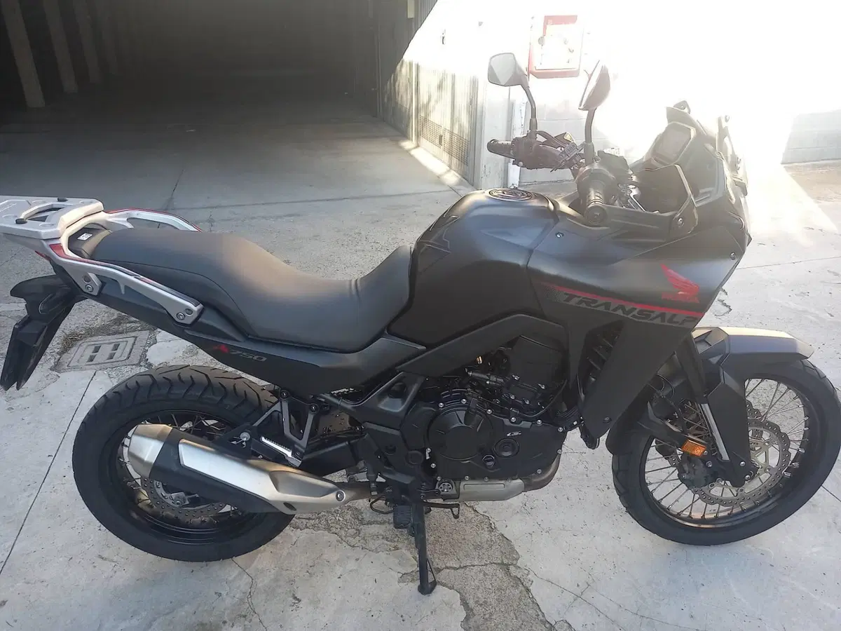 Honda Transalp XL750 Urban (2023 - 24) (3)