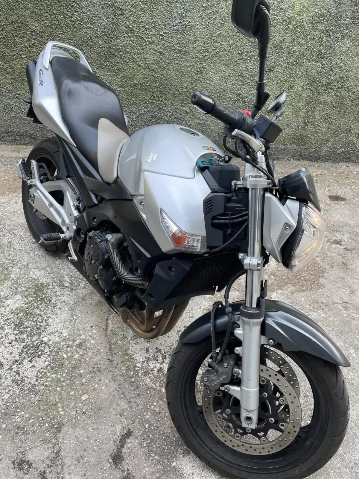 Suzuki GSR 600 (2006 - 11)