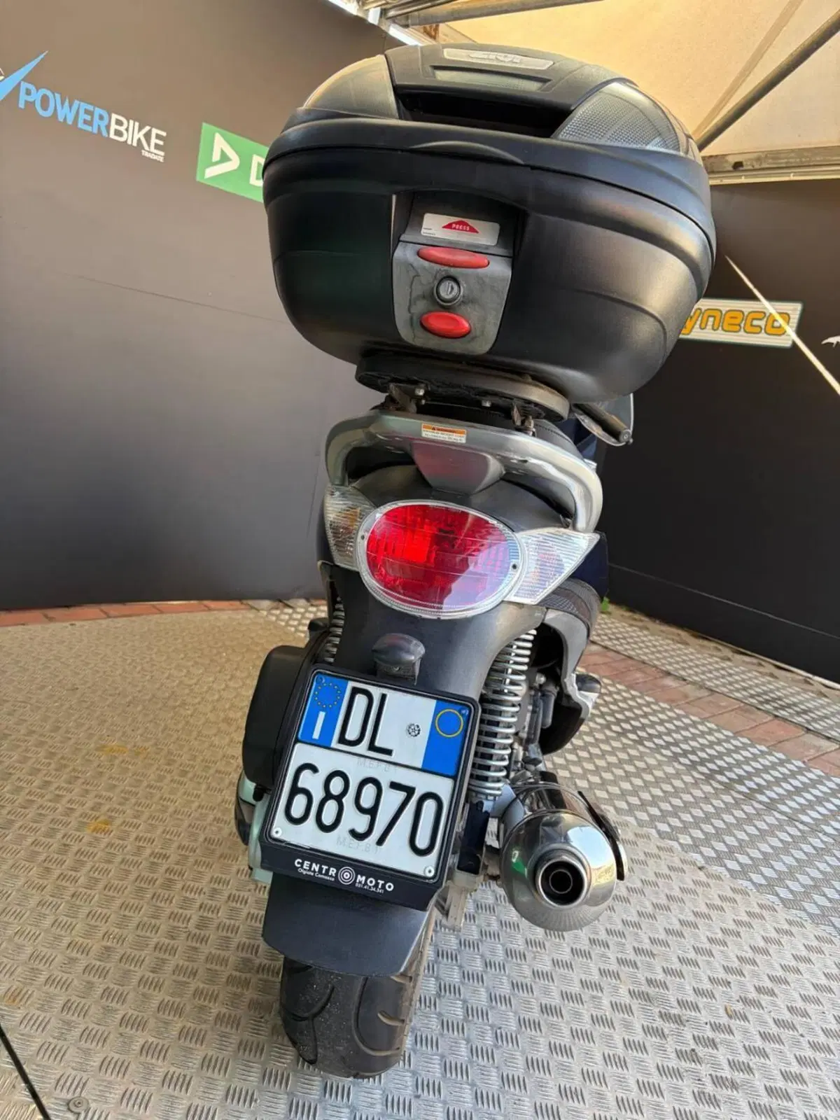 Aprilia Scarabeo 500 (2007 - 12) (3)