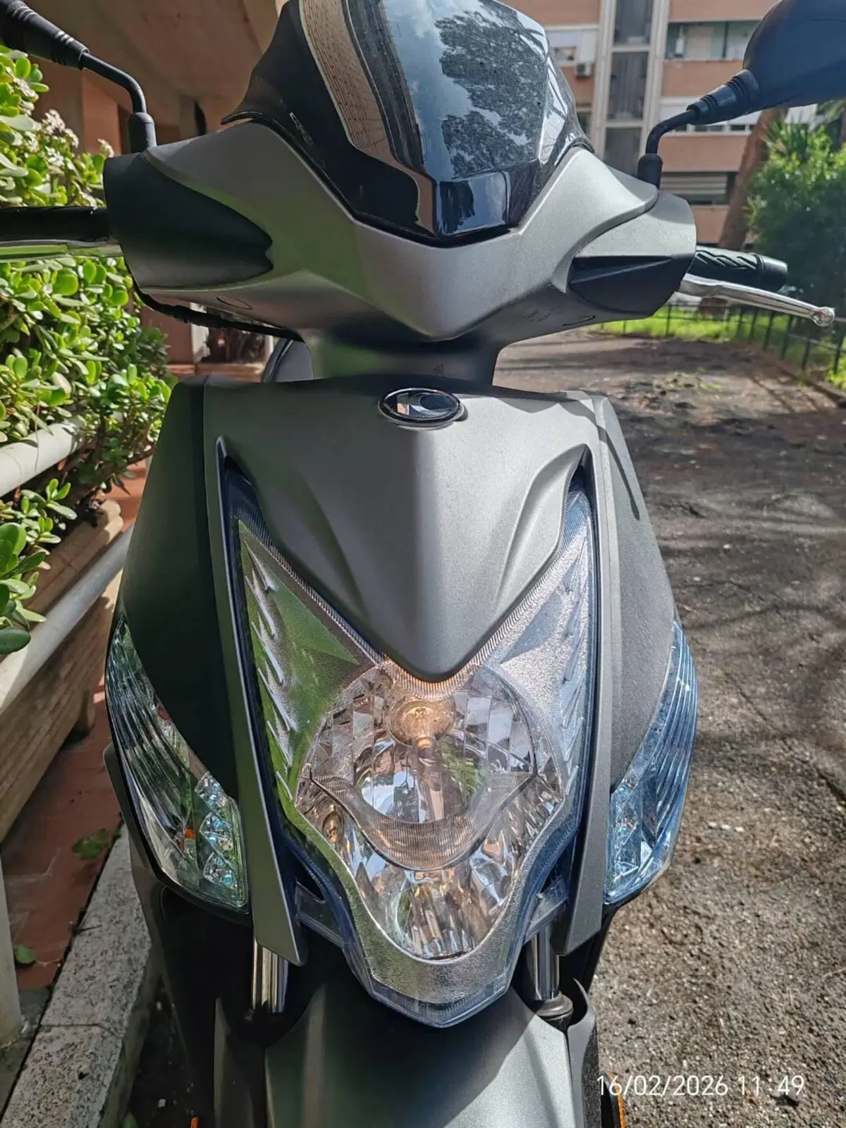 Kymco Agility 50 R12 (2021 - 25) (2)