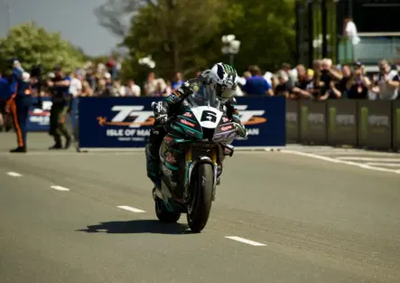 Con quale moto Michael Dunlop correrà il Senior TT?