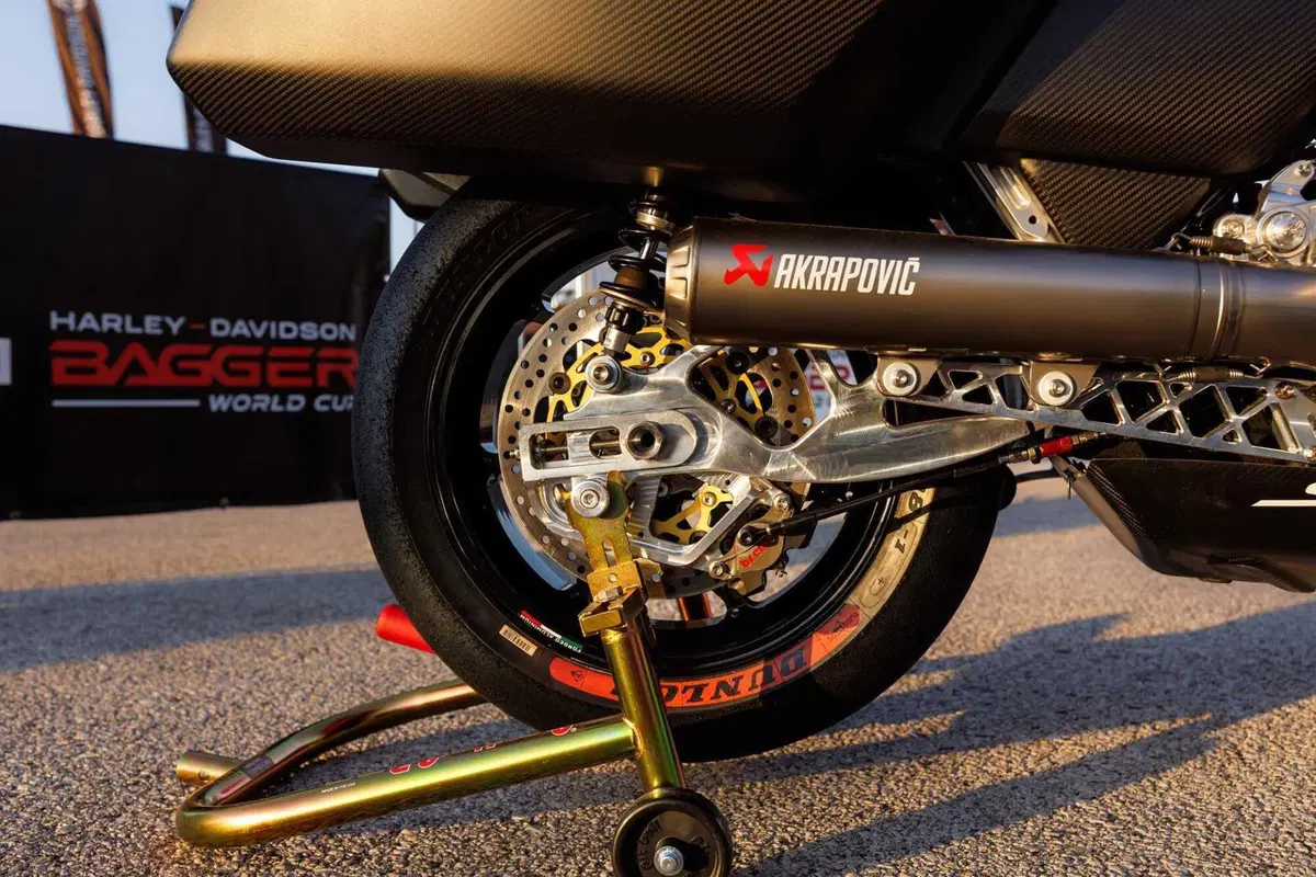 Harley-Davidson Bagger World Cup. Hey Jason, che razza di “bestia” è questa? (23)