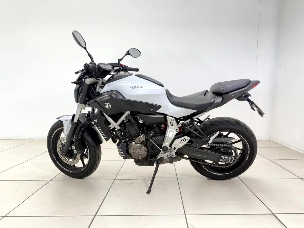 Yamaha MT-07 ABS (2014 - 16) (5)