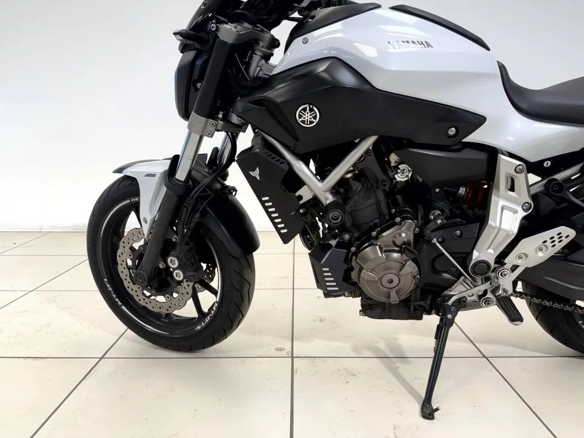 Yamaha MT-07 ABS (2014 - 16) (13)