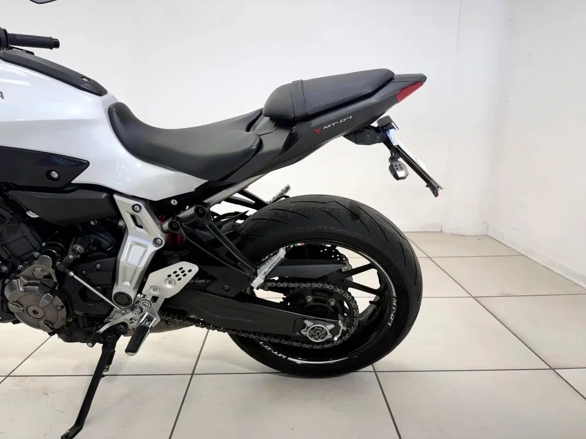 Yamaha MT-07 ABS (2014 - 16) (14)