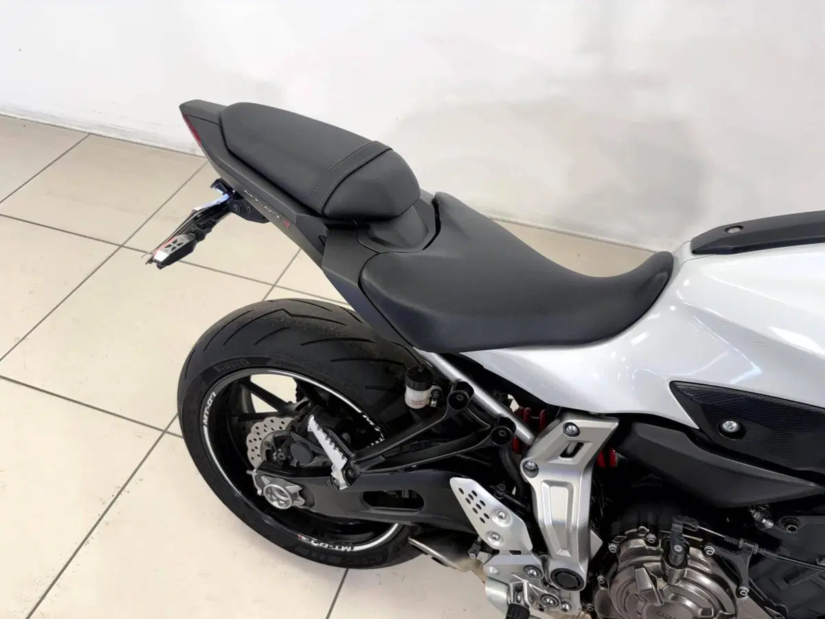 Yamaha MT-07 ABS (2014 - 16) (17)