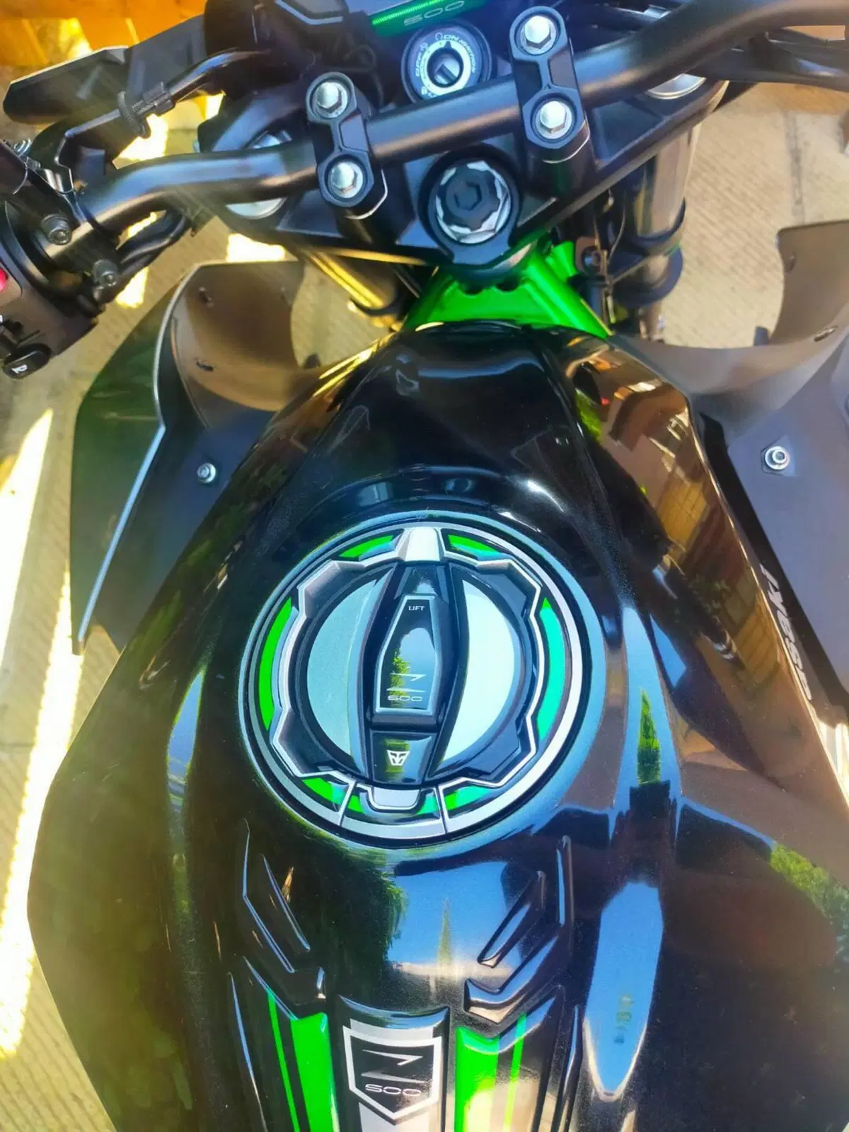 Kawasaki Z 500 SE (2024 - 26) (6)