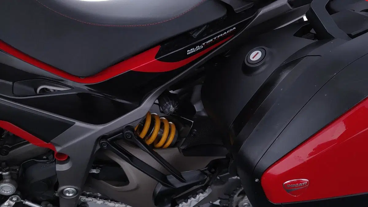 Ducati Multistrada 1200 S Pikes Peak (2016 - 17) (11)
