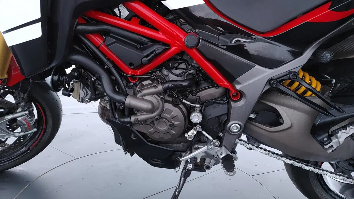 Ducati Multistrada 1200 S Pikes Peak (2016 - 17) (12)