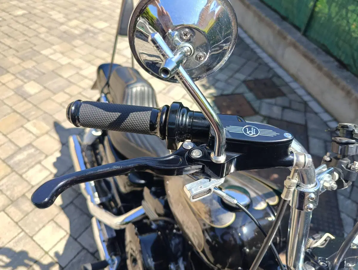 Harley-Davidson 883 Standard (1987 - 93) - XLH (6)
