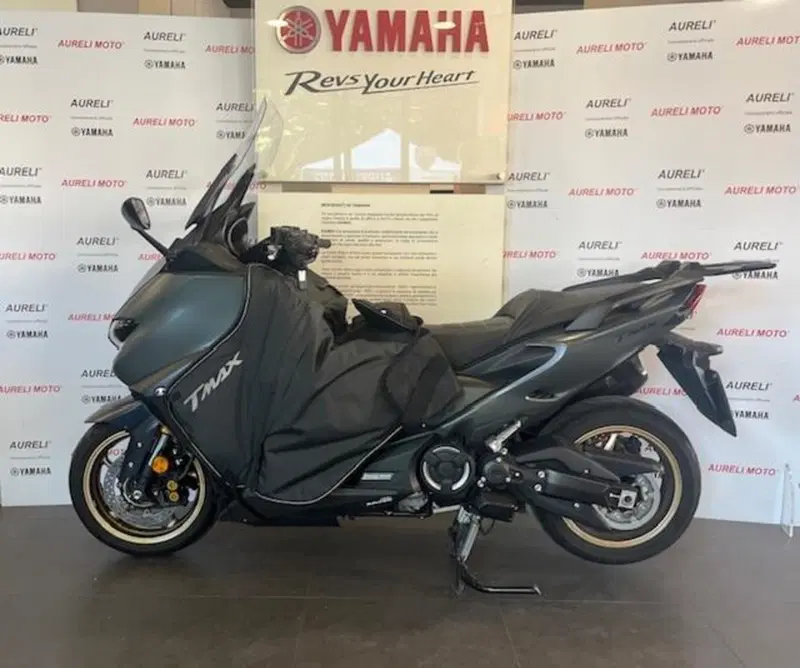 Yamaha T-Max 560 Tech Max (2021)