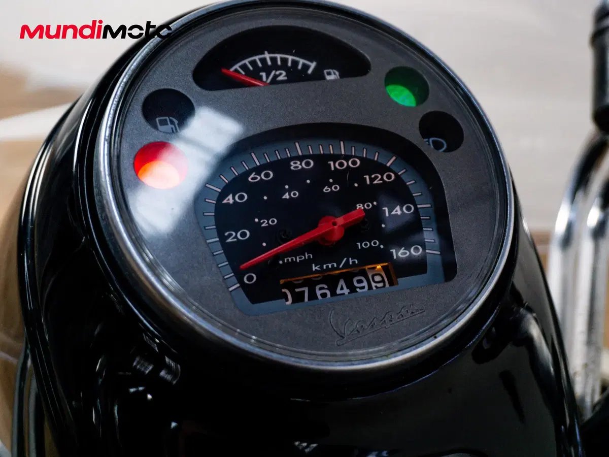 Vespa GTV 300 Via Montenapoleone ABS (2010 - 16) (9)