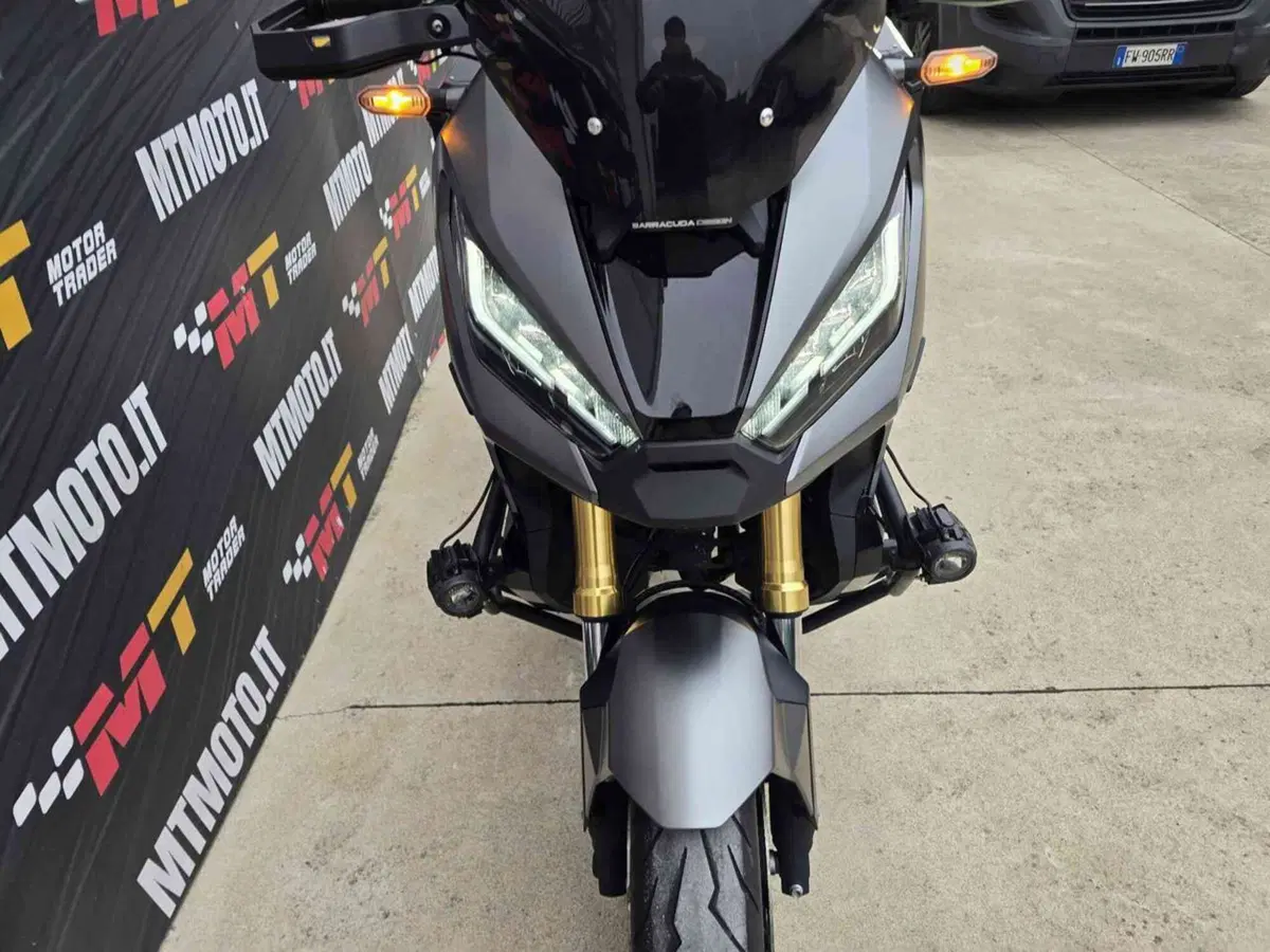 Honda X-ADV 750 DCT Travel (2021 - 24) (12)