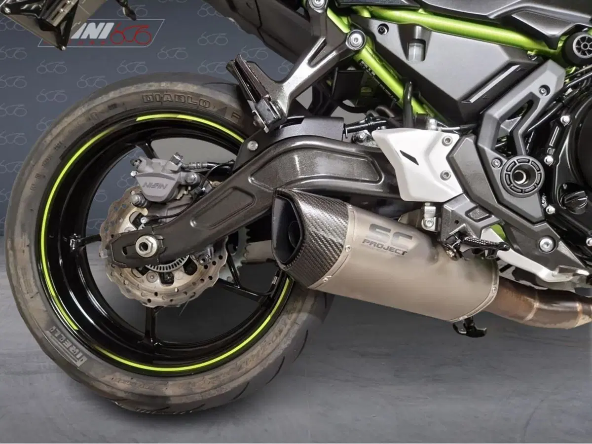 Kawasaki Z 650 (2020) (4)