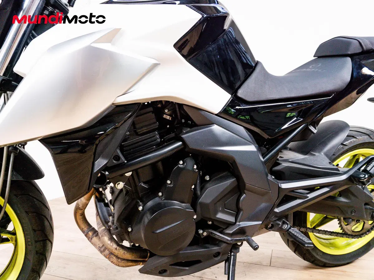 CFMOTO 650GT (2021 - 26) (9)