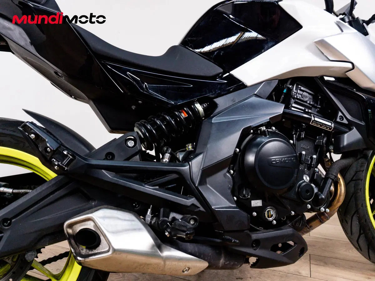 CFMOTO 650GT (2021 - 26) (4)