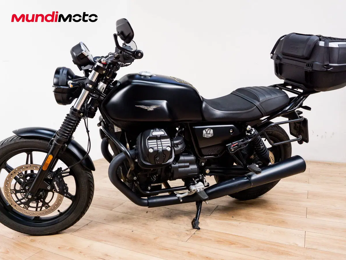 Moto Guzzi V7 850 Stone Special Abs (2021) (8)