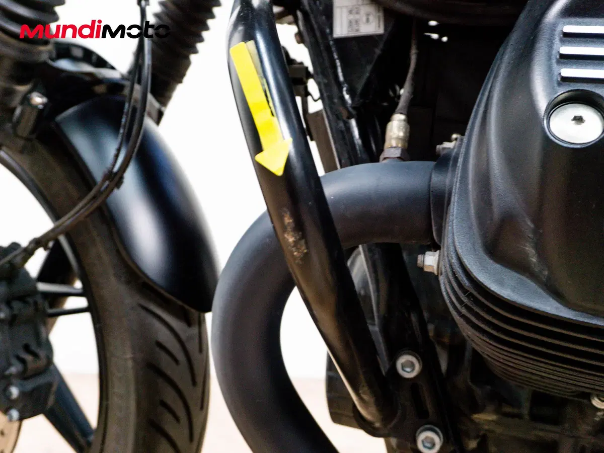Moto Guzzi V7 850 Stone Special Abs (2021) (17)