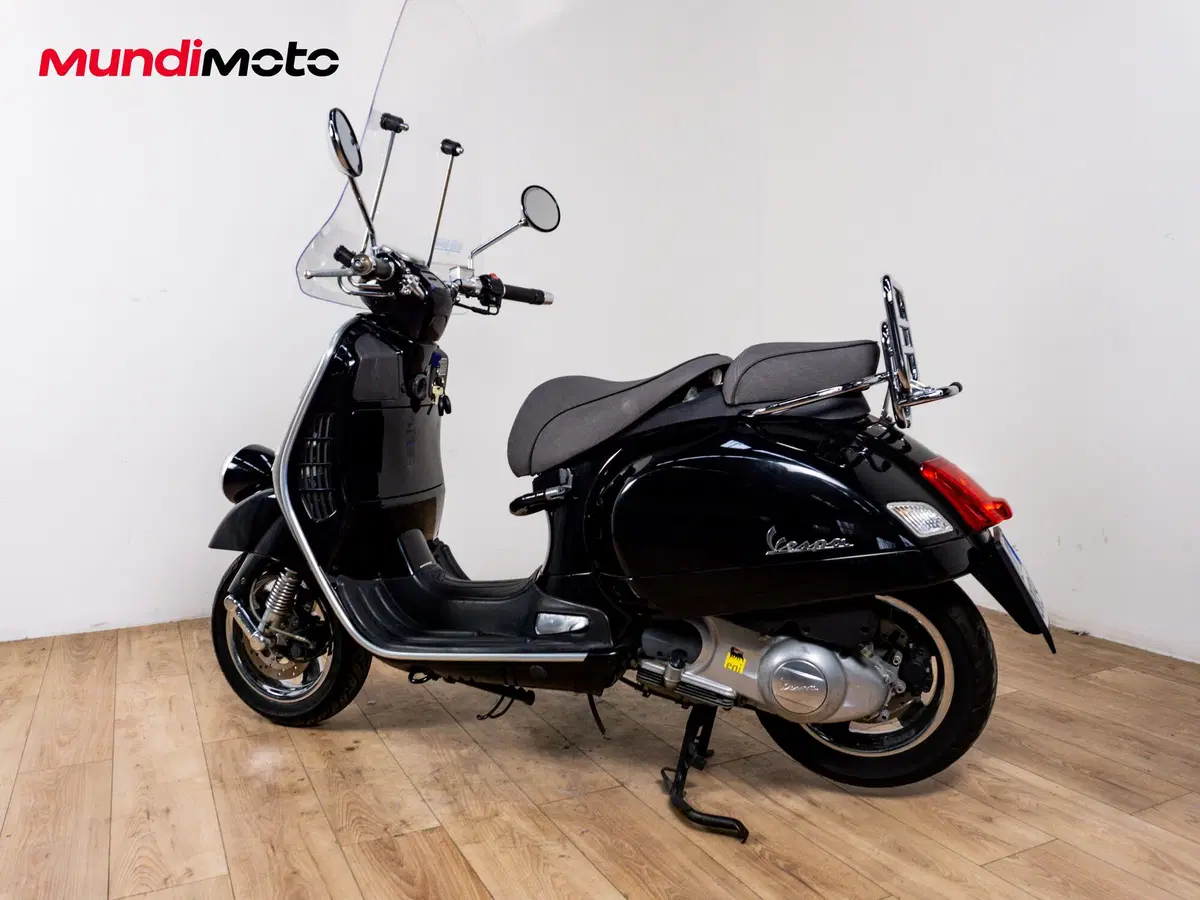 Vespa GTV 300 Via Montenapoleone ABS (2010 - 16) (6)