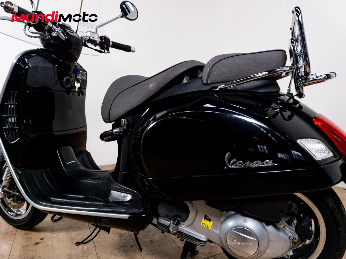 Vespa GTV 300 Via Montenapoleone ABS (2010 - 16) (9)