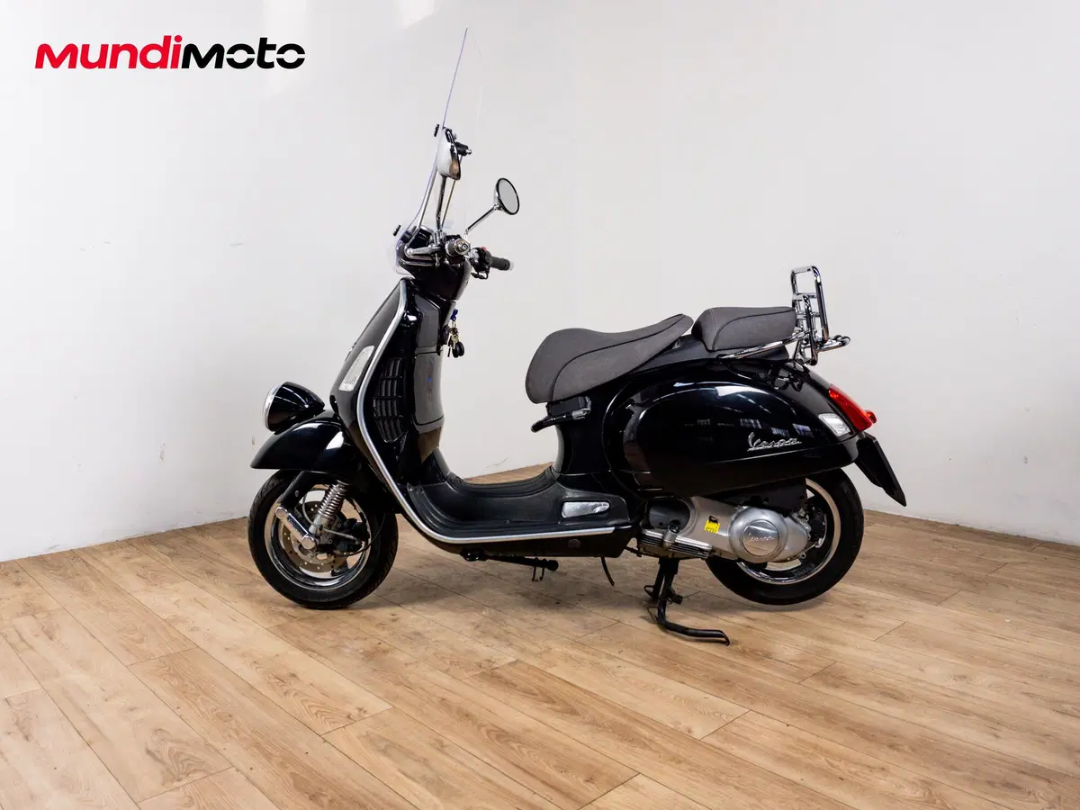Vespa GTV 300 Via Montenapoleone ABS (2010 - 16) (5)