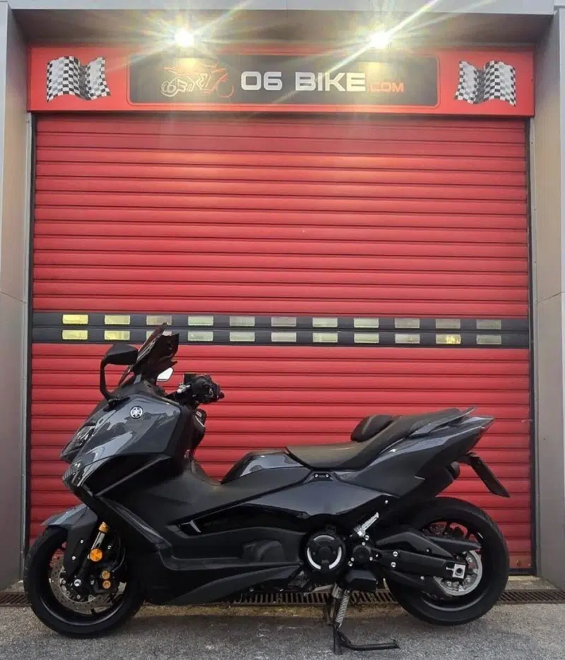 Yamaha T-Max 560 (2022 - 24) (2)