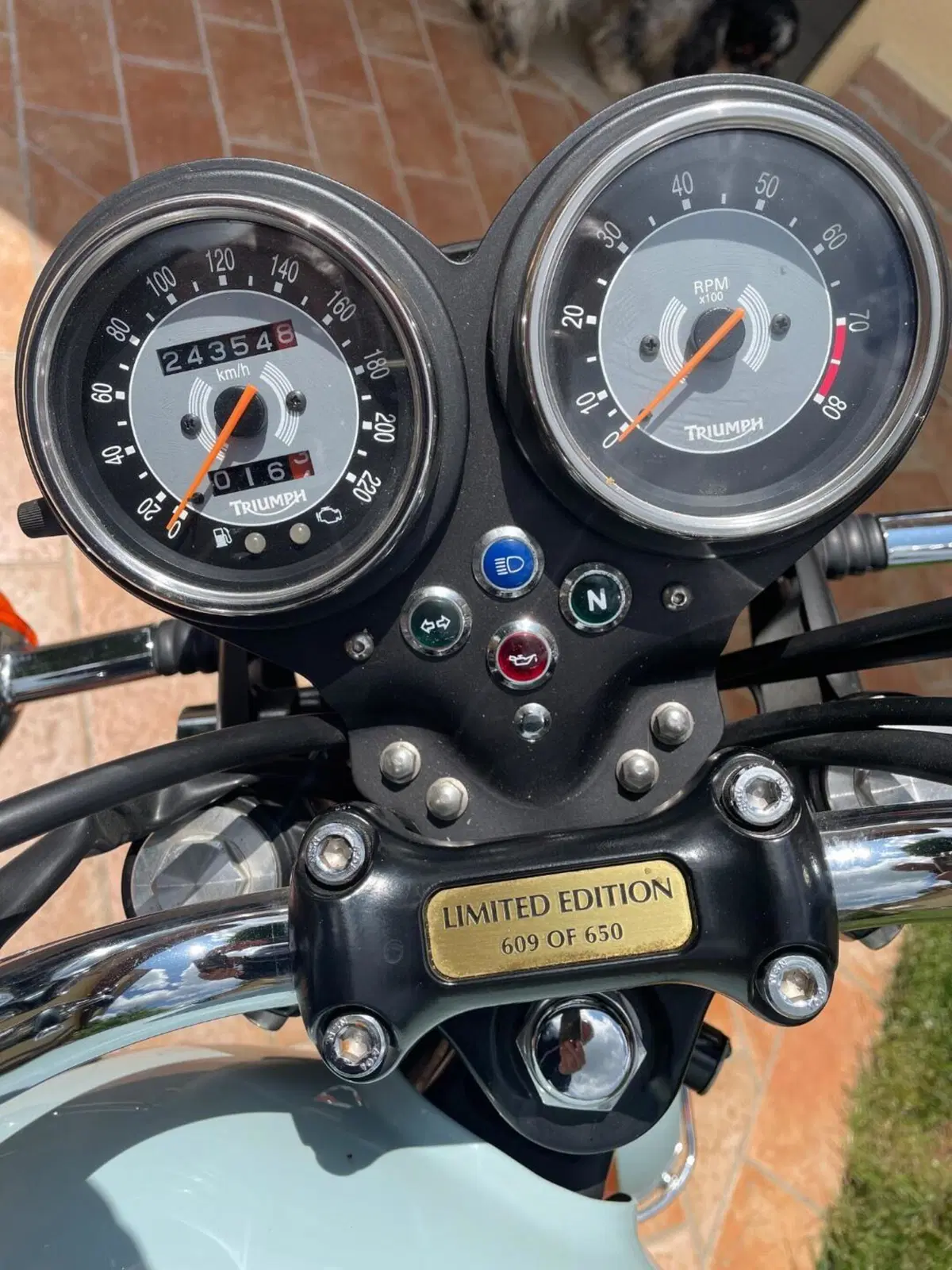 Triumph Bonneville T100 (2008 - 16) (8)