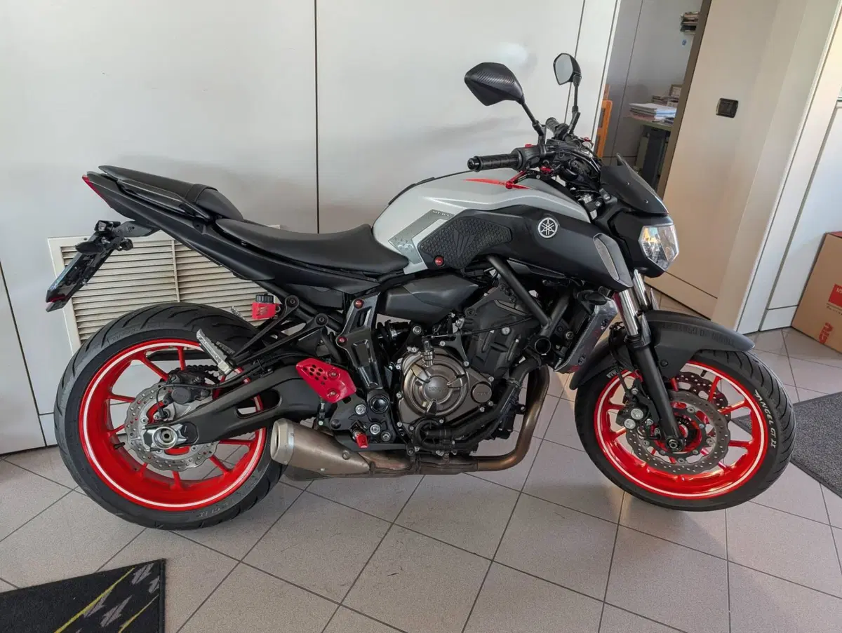 Yamaha MT-07 (2018 - 20) (5)