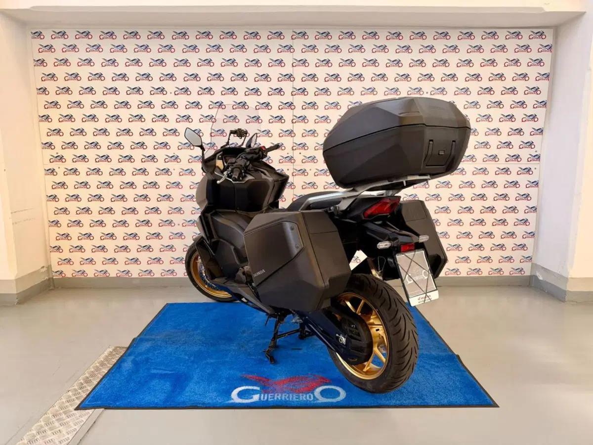 Honda Forza 750 DCT Special Edition (2024) (4)