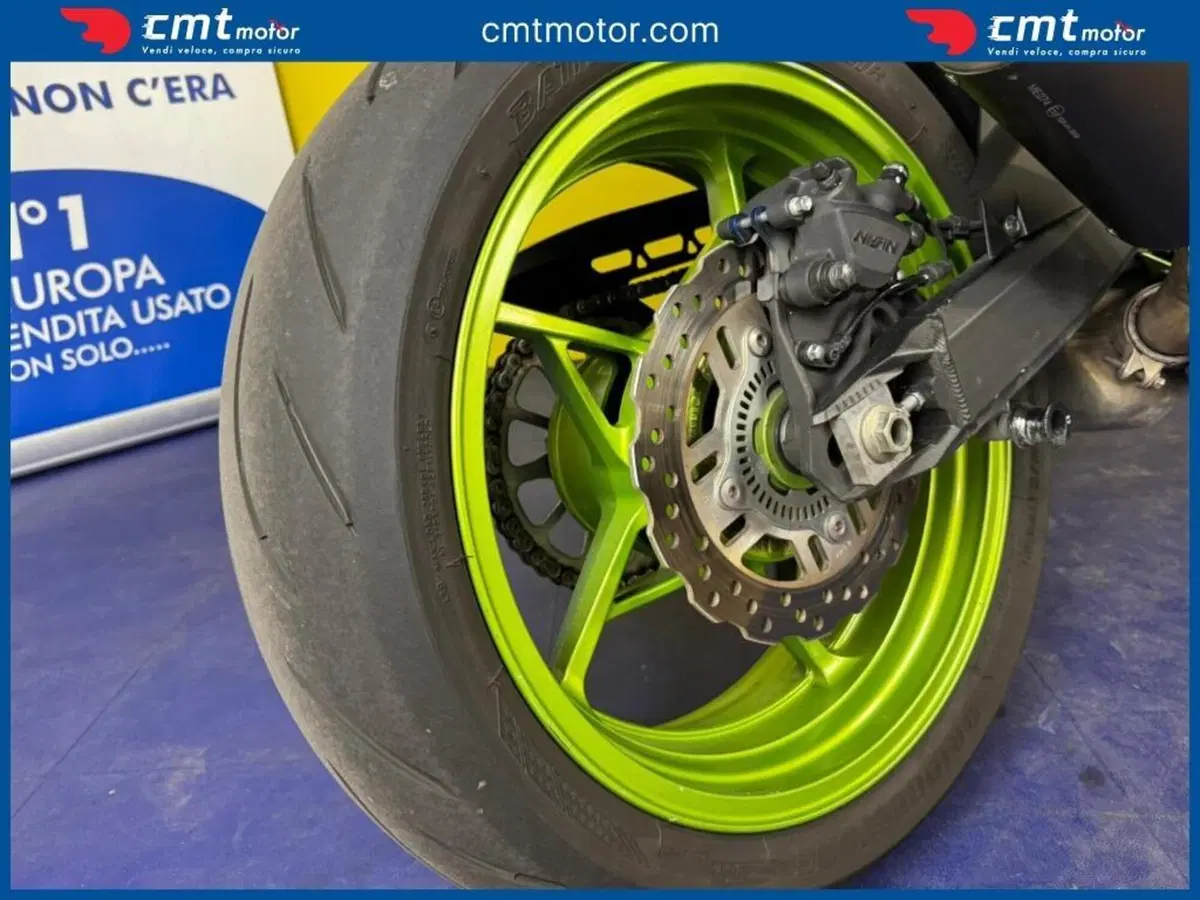 Kawasaki Z 900 Performance (2021 - 24) (9)