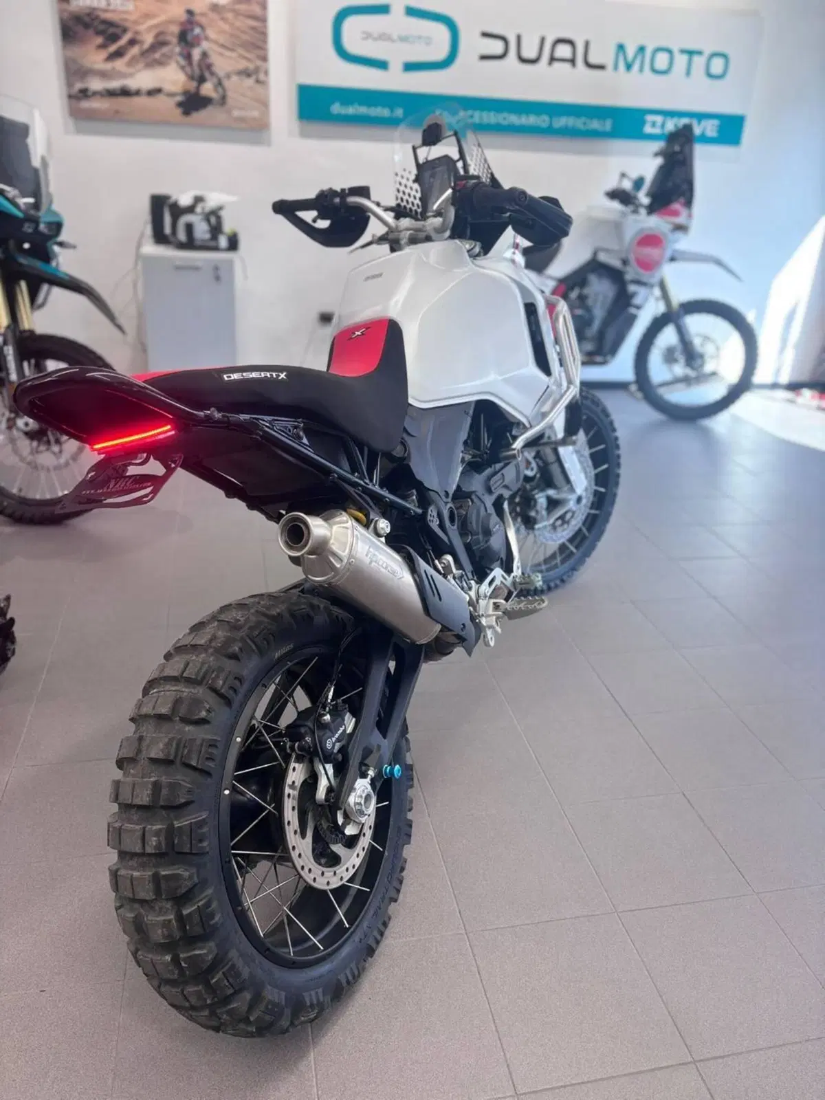 Ducati DesertX (2022 - 25) (4)