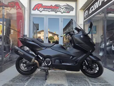 Yamaha T-Max 560 (2022 - 24) usata