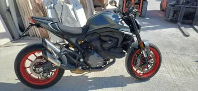 Ducati Monster 937 + (2021 - 25) usata