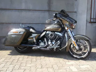 Harley-Davidson 1690 Street Glide Special (2014 - 16) - FLHX usata