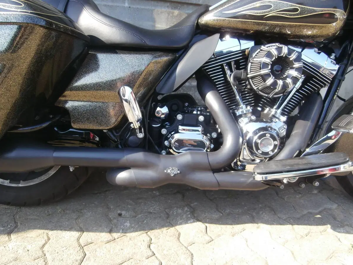 Harley-Davidson 1690 Street Glide Special (2014 - 16) - FLHX (14)