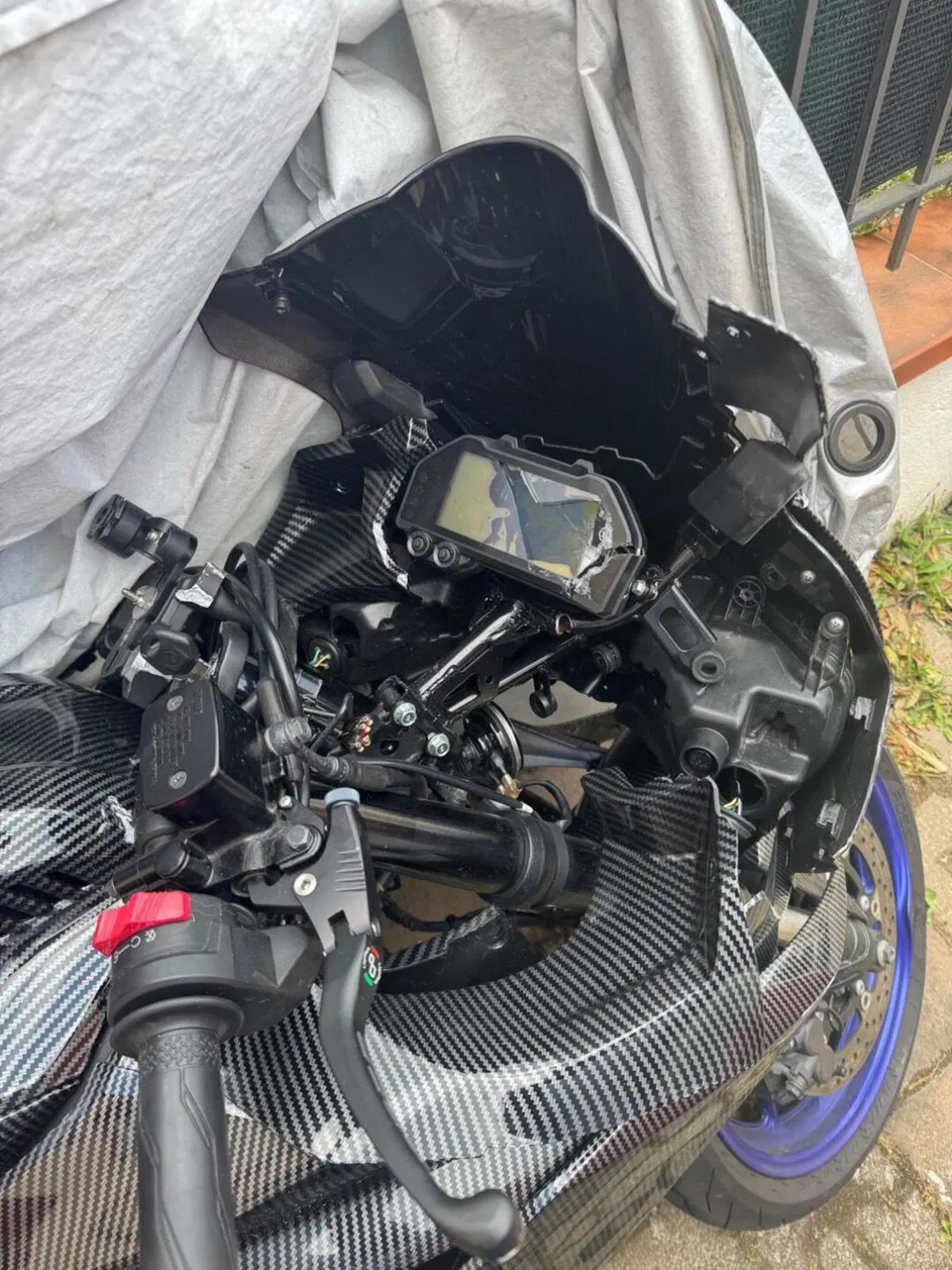 Yamaha YZF R3 (2021 - 24) (3)