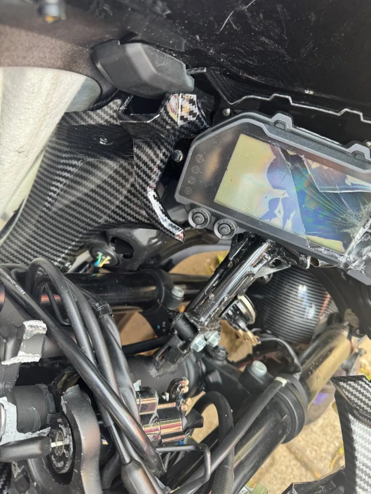 Yamaha YZF R3 (2021 - 24) (9)